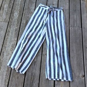 Altr'd State cotton striped gray white paper bag